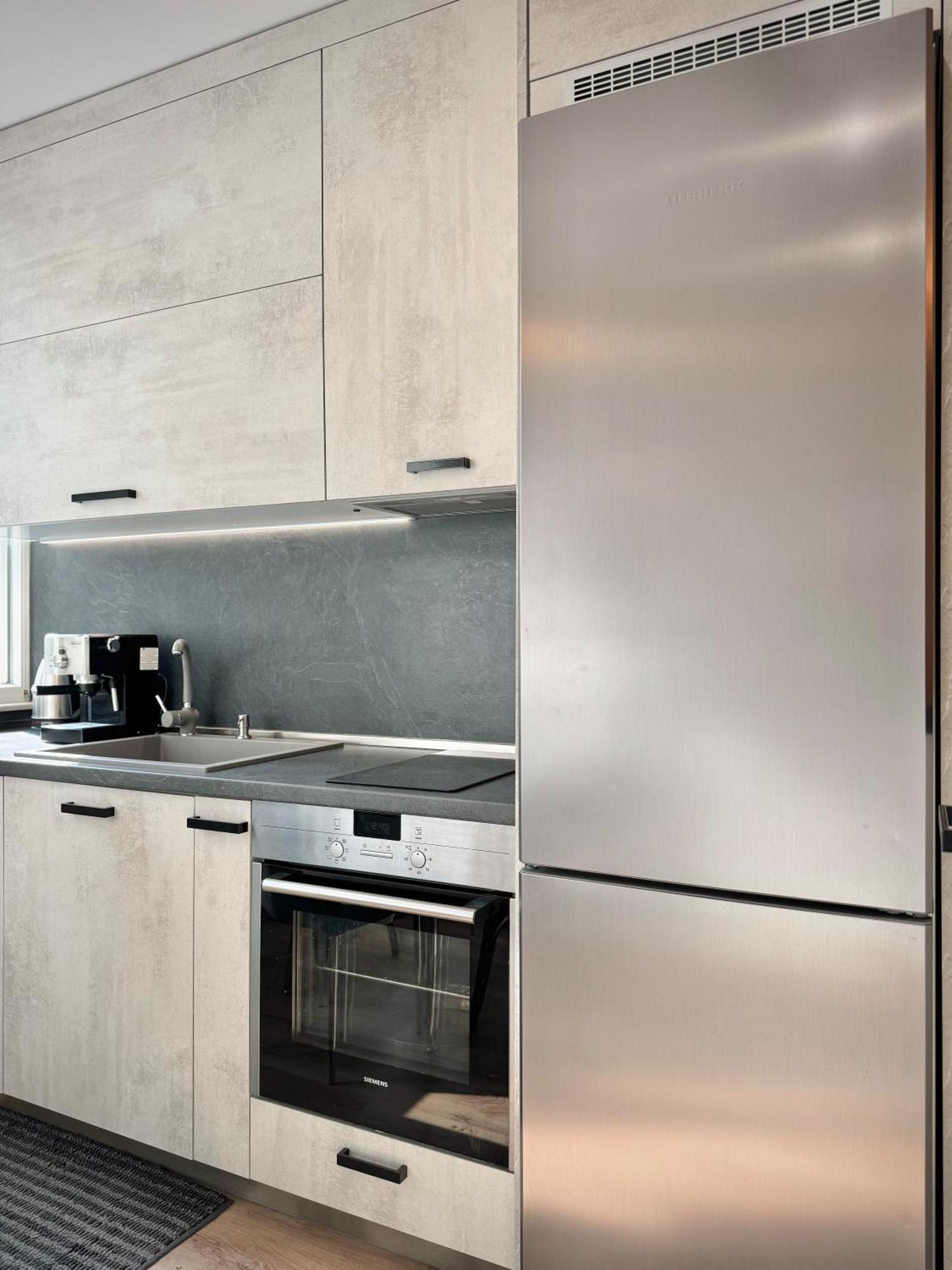 Top Centre 2Bed Apartment For 5 Guests 2 Minutes From High Street Plovdiv Exterior photo
